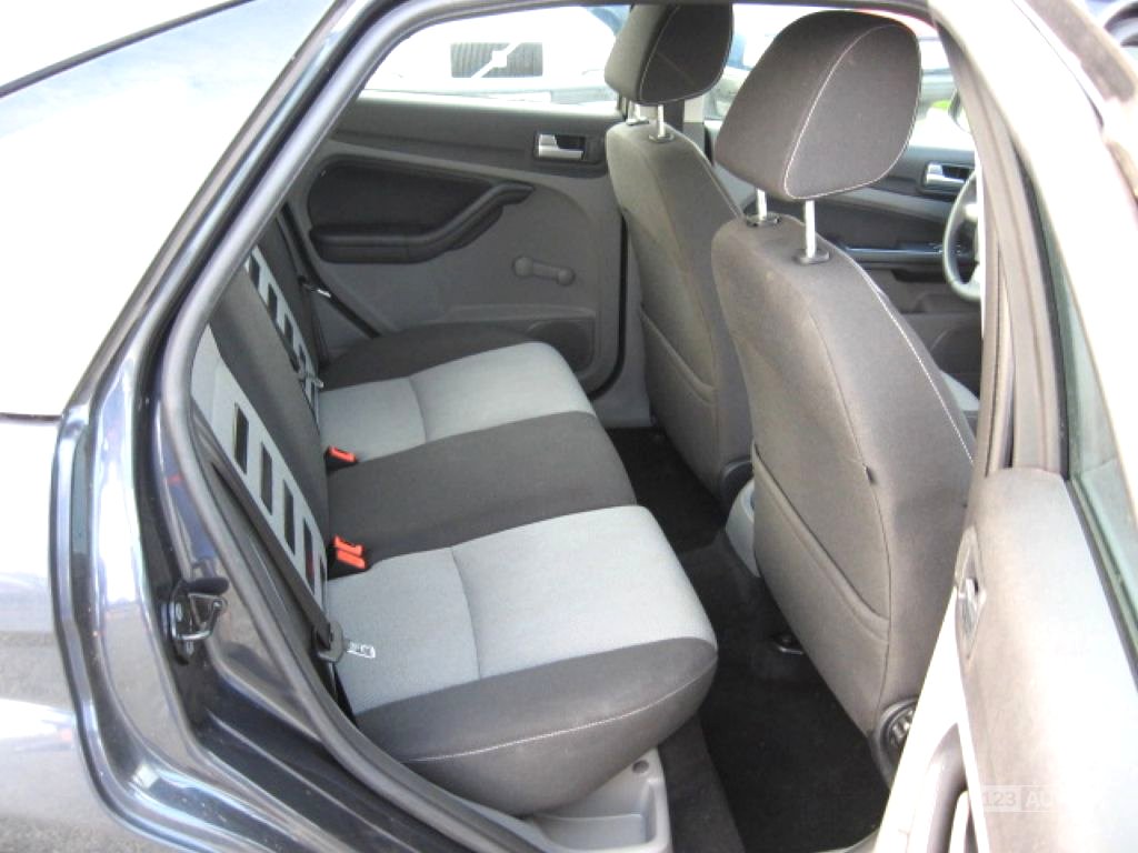 Ford Focus, 2010 - pohled č. 11