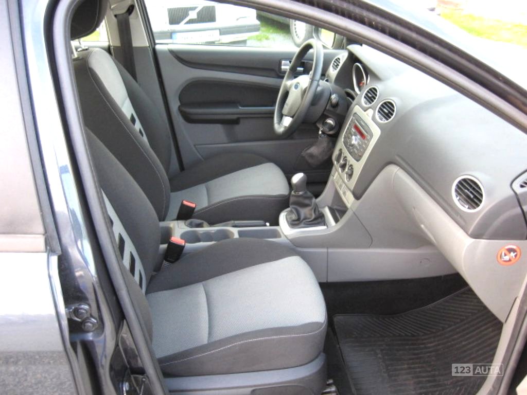 Ford Focus, 2010 - pohled č. 8