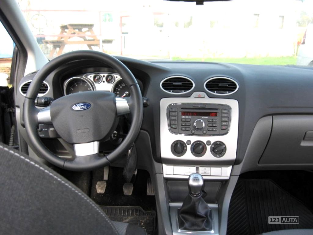 Ford Focus, 2010 - pohled č. 9