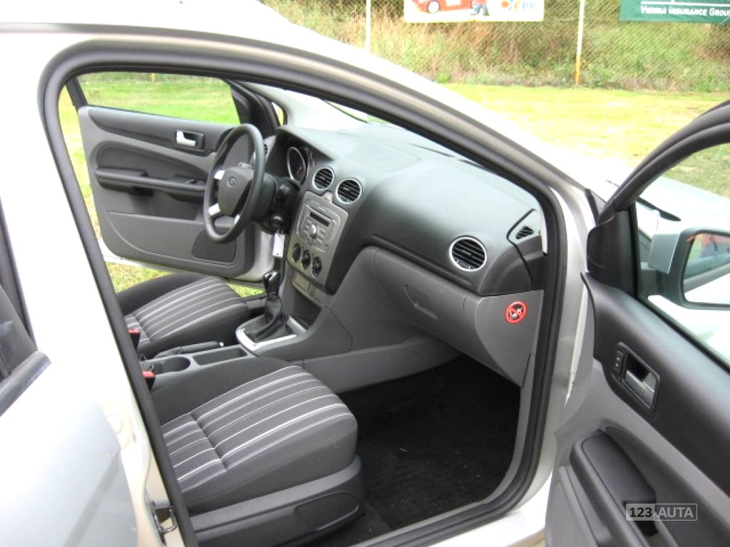 Ford Focus, 2008 - pohled č. 13