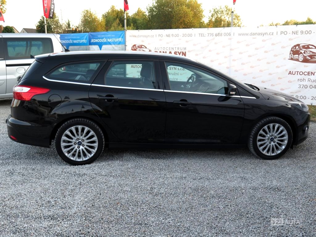 Ford Focus, 2011 - pohled č. 6
