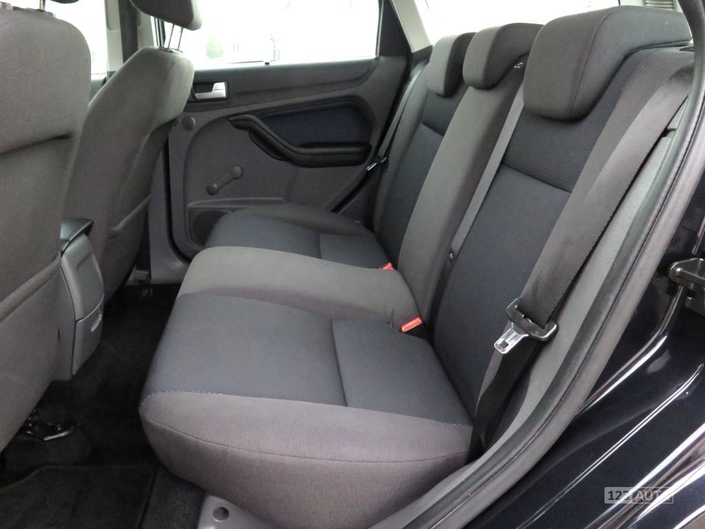 Ford Focus, 2006 - pohled č. 12