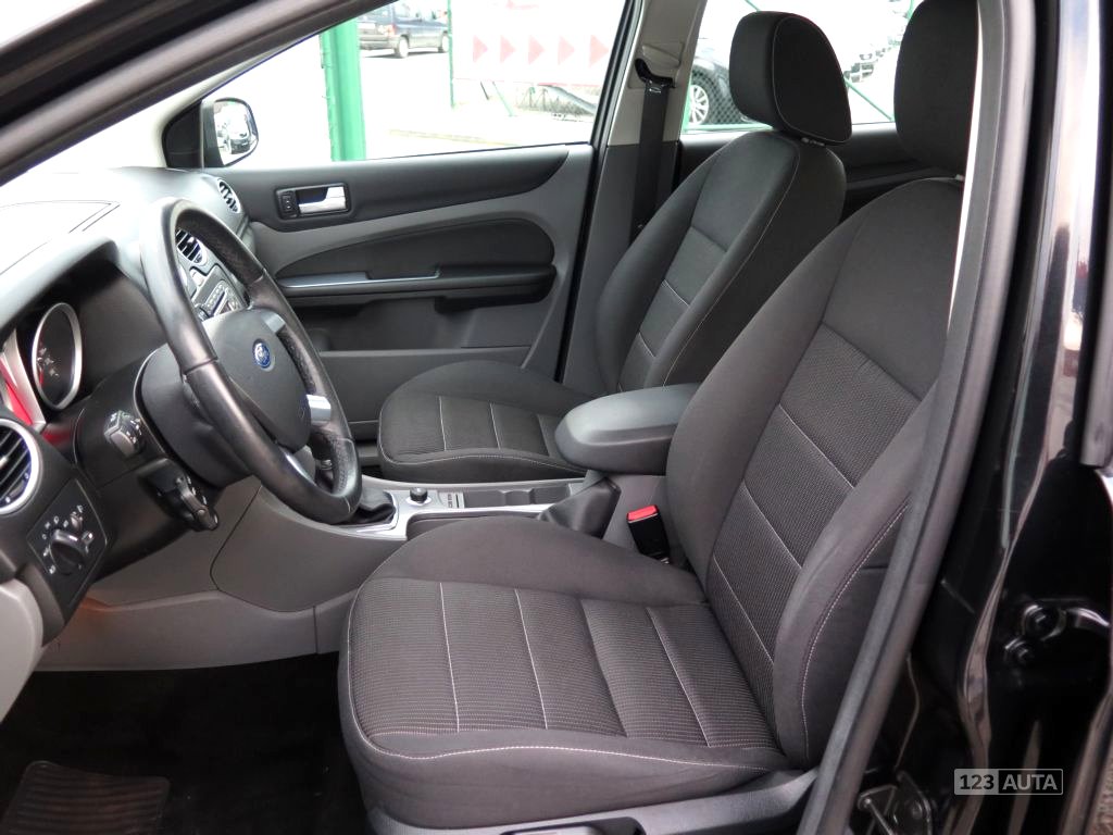 Ford Focus, 2009 - pohled č. 11