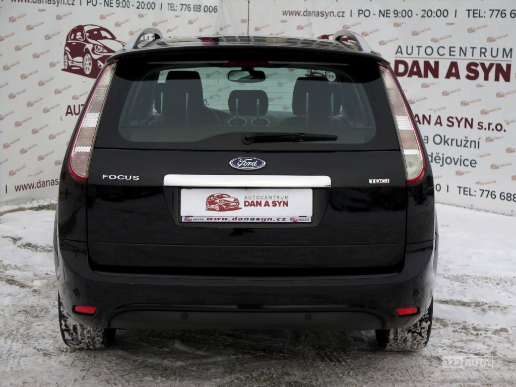 Ford Focus, 2009 - pohled č. 8