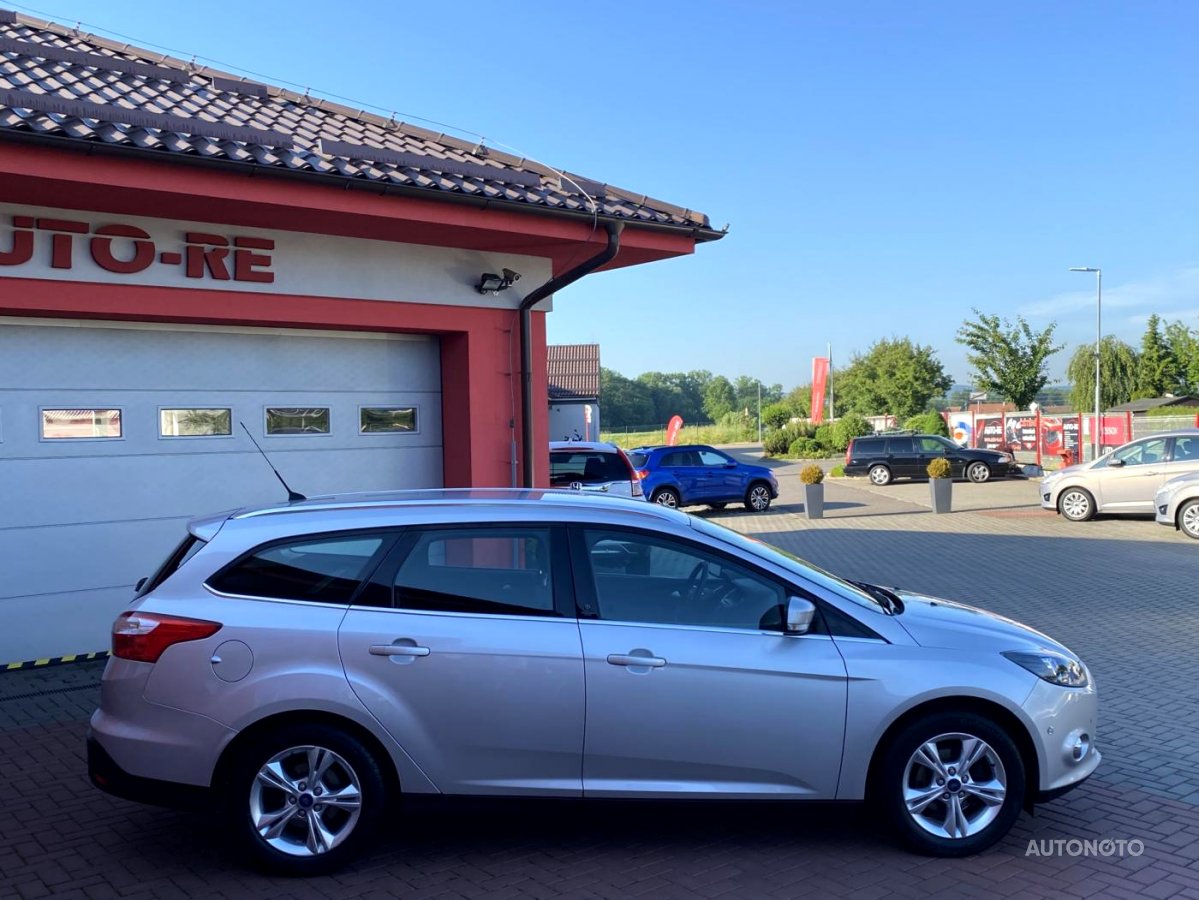 Ford Focus, 2012 - pohled č. 3