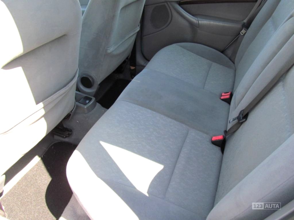 Ford Focus, 1999 - pohled č. 14
