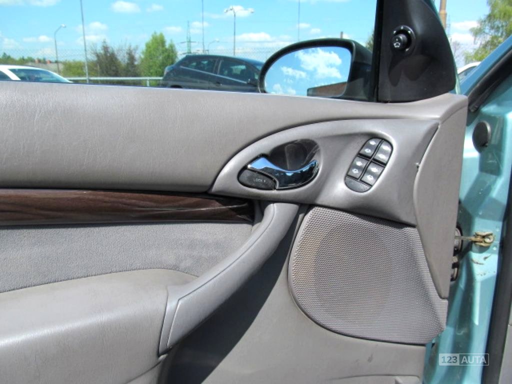 Ford Focus, 1999 - pohled č. 15