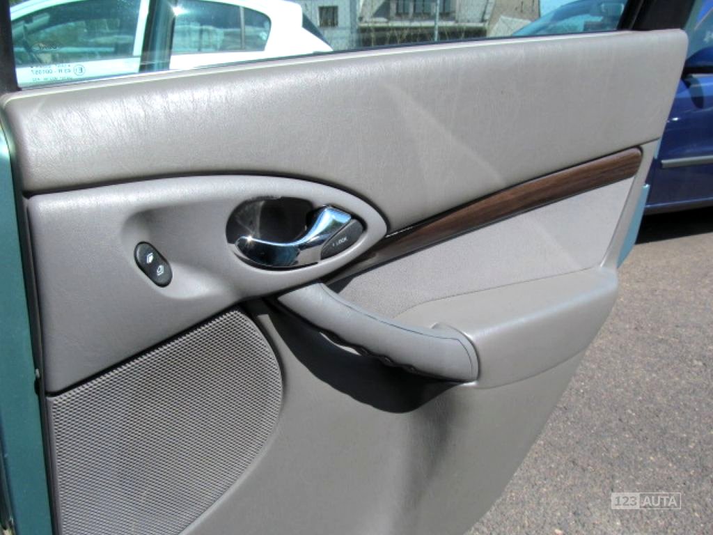 Ford Focus, 1999 - pohled č. 16