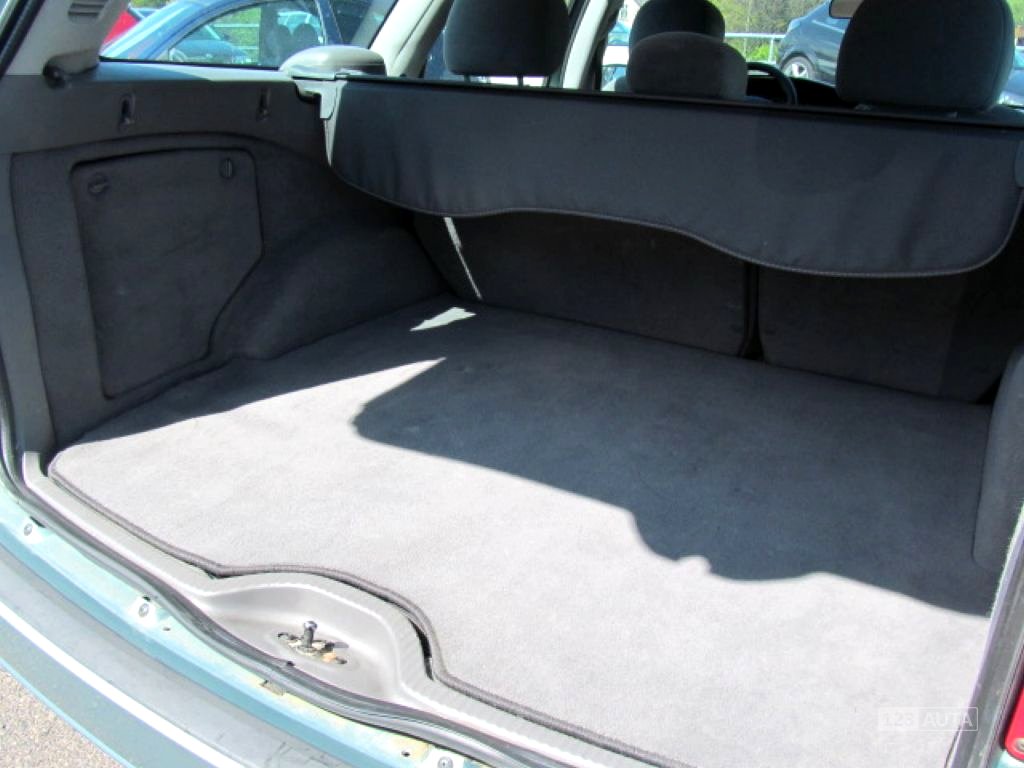 Ford Focus, 1999 - pohled č. 20