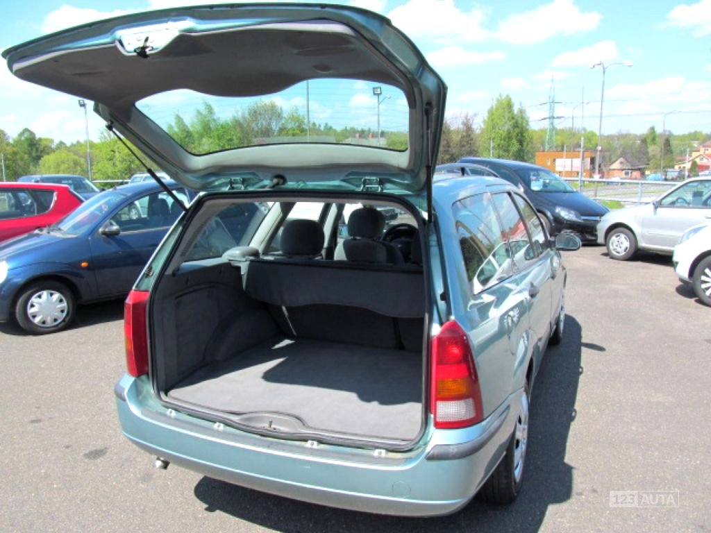 Ford Focus, 1999 - pohled č. 21