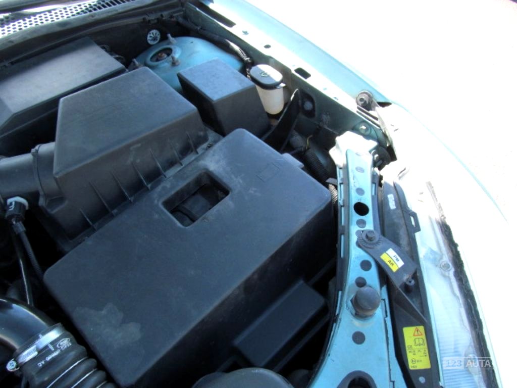 Ford Focus, 1999 - pohled č. 25