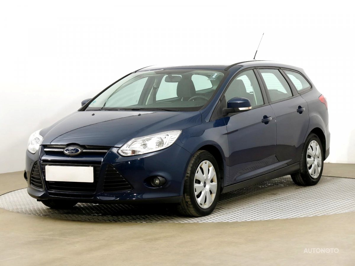 Ford Focus, 2012 - pohled č. 3