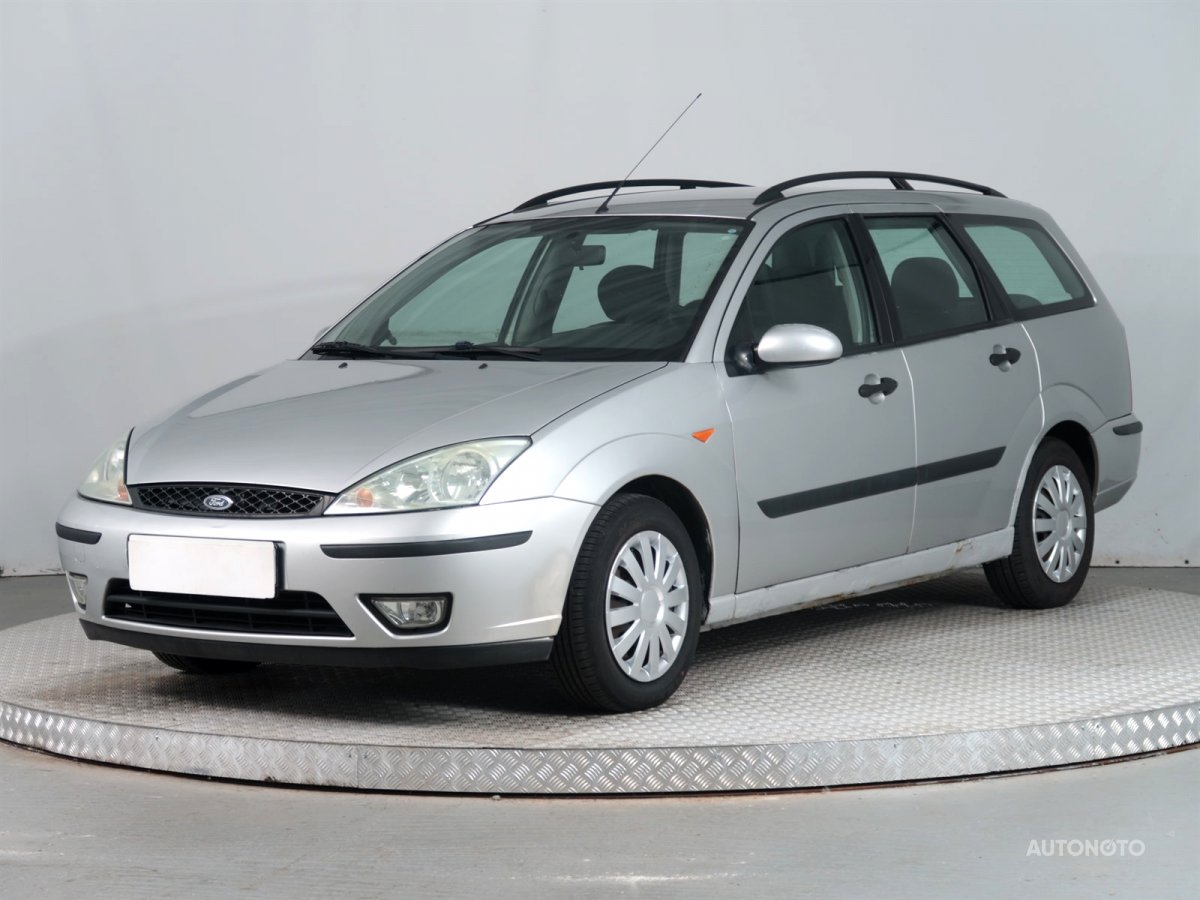 Ford Focus, 2003 - pohled č. 3