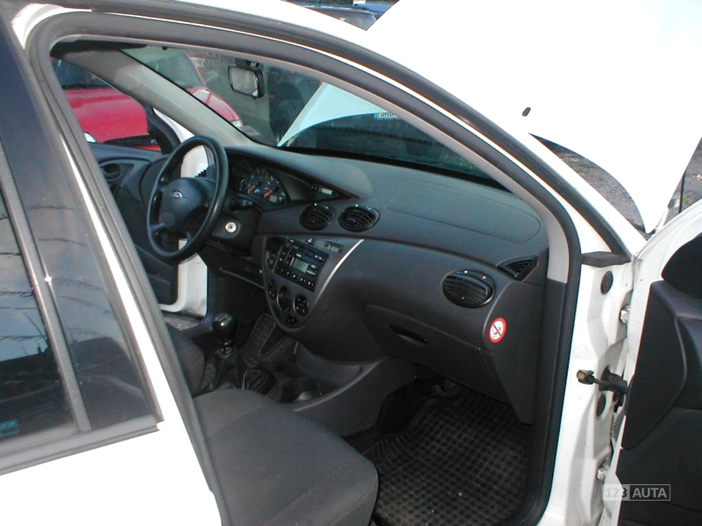Ford Focus, 2004 - pohled č. 10