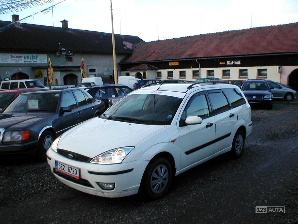 Ford Focus, 2004 - pohled č. 2