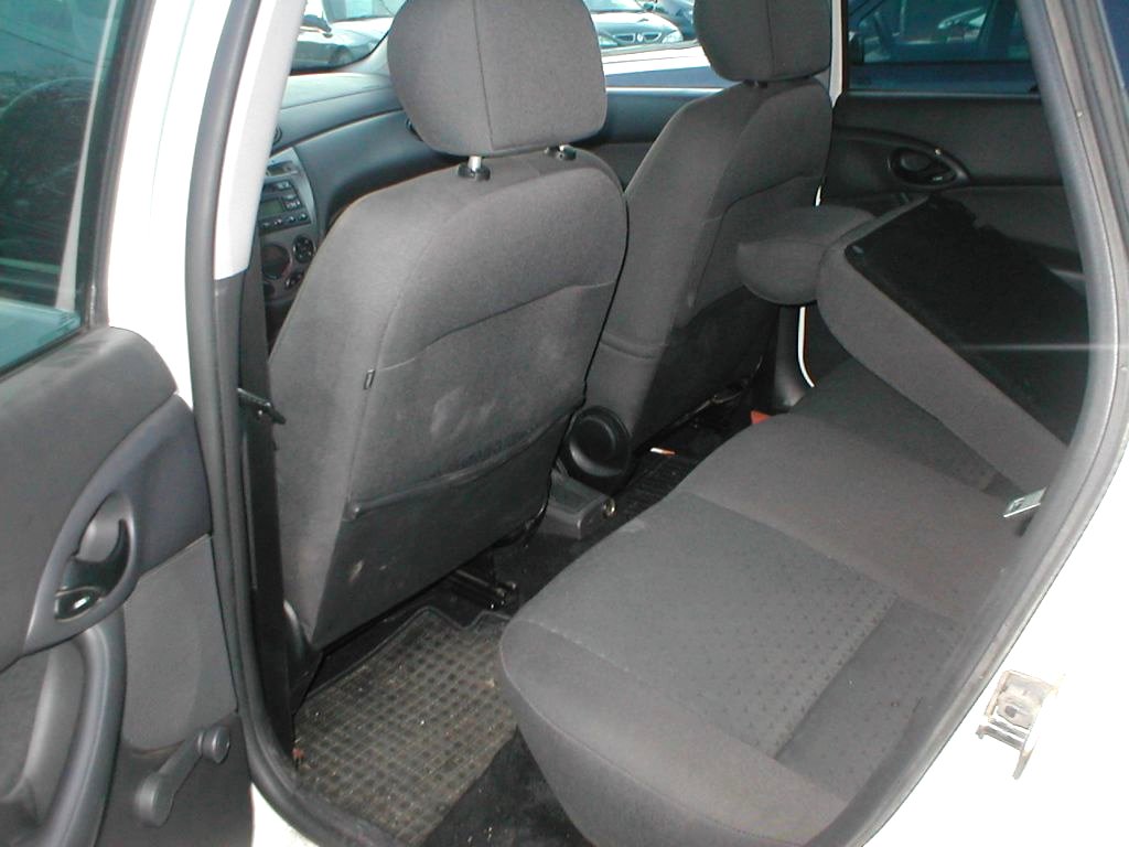 Ford Focus, 2004 - pohled č. 7