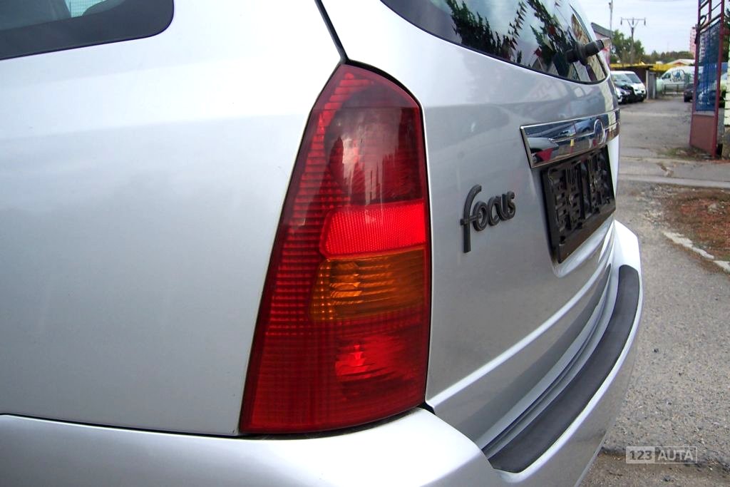 Ford Focus, 2000 - pohled č. 10
