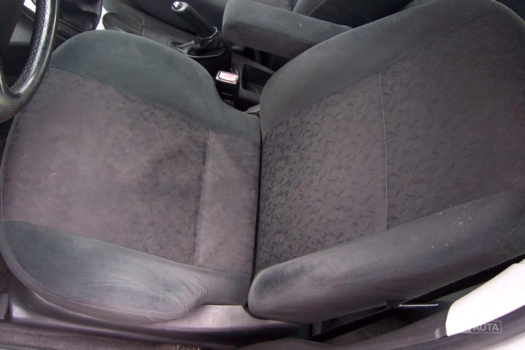 Ford Focus, 2000 - pohled č. 12