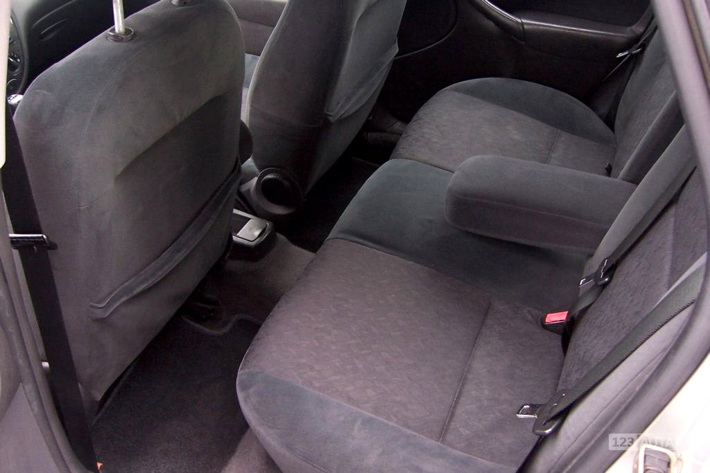 Ford Focus, 2000 - pohled č. 14