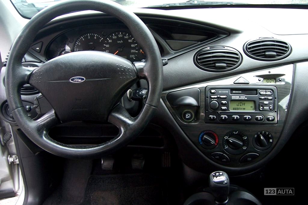 Ford Focus, 2000 - pohled č. 21