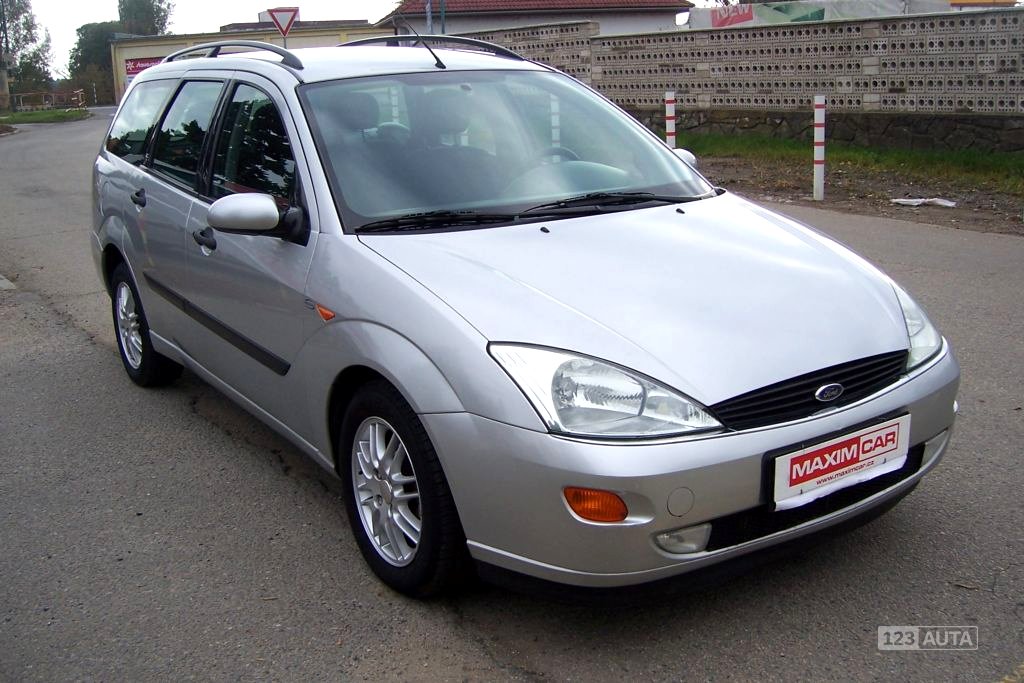 Ford Focus, 2000 - pohled č. 3