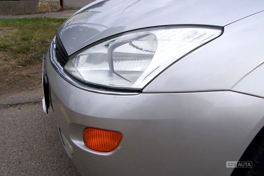 Ford Focus, 2000 - pohled č. 9