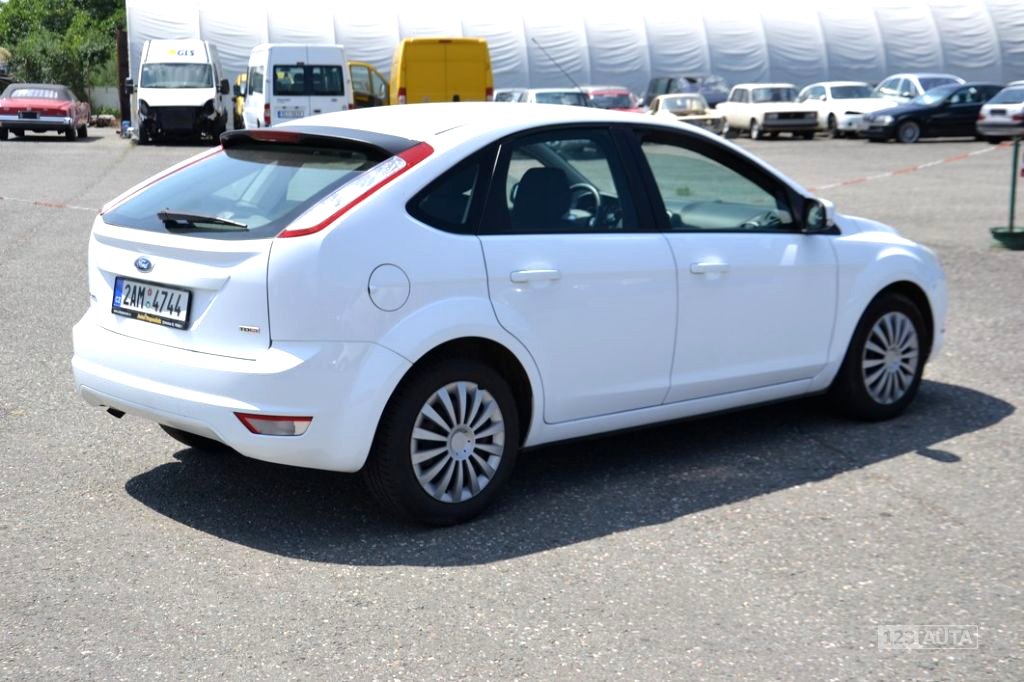 Ford Focus, 2011 - pohled č. 2