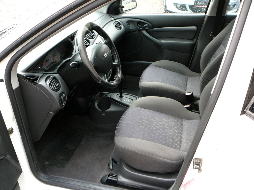 Ford Focus, 2000 - pohled č. 10