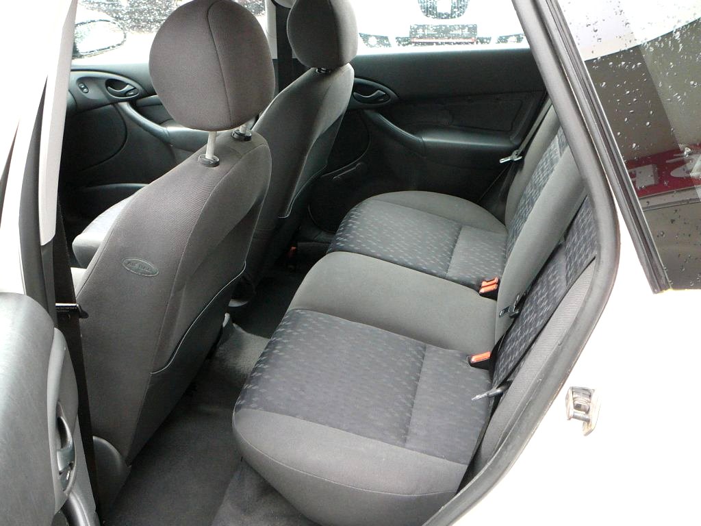 Ford Focus, 2000 - pohled č. 14