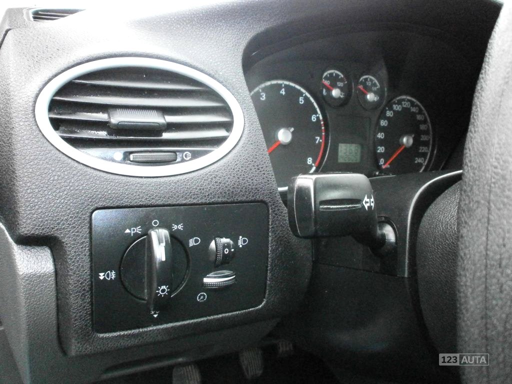 Ford Focus, 2005 - pohled č. 14