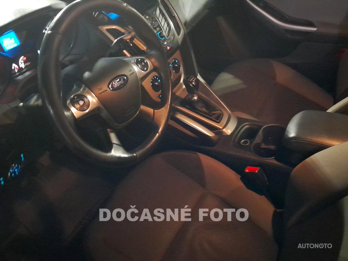 Ford Focus, 2013 - pohled č. 3