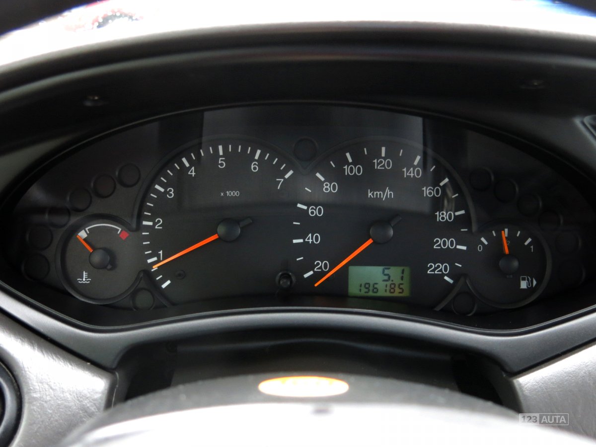 Ford Focus, 2000 - pohled č. 10