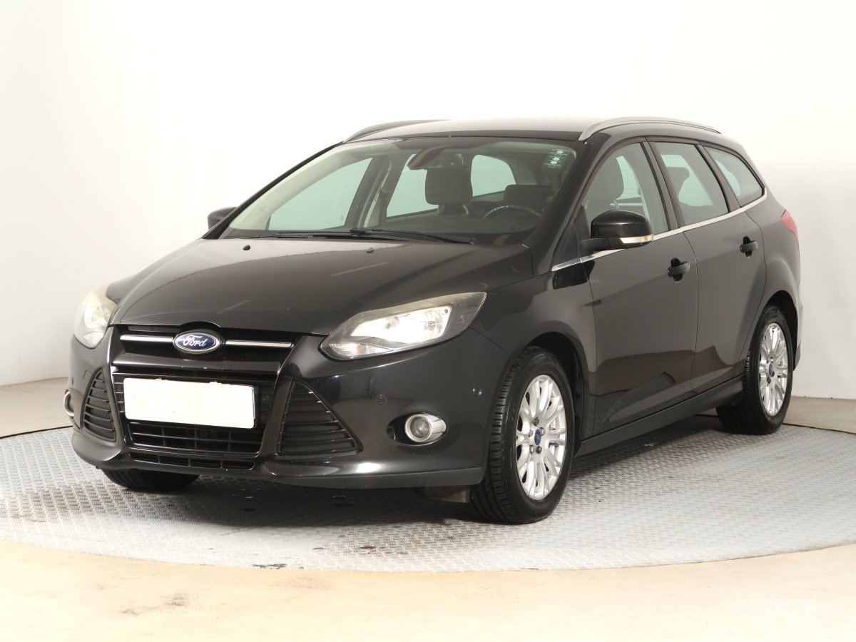 Ford Focus, 2012 - pohled č. 3
