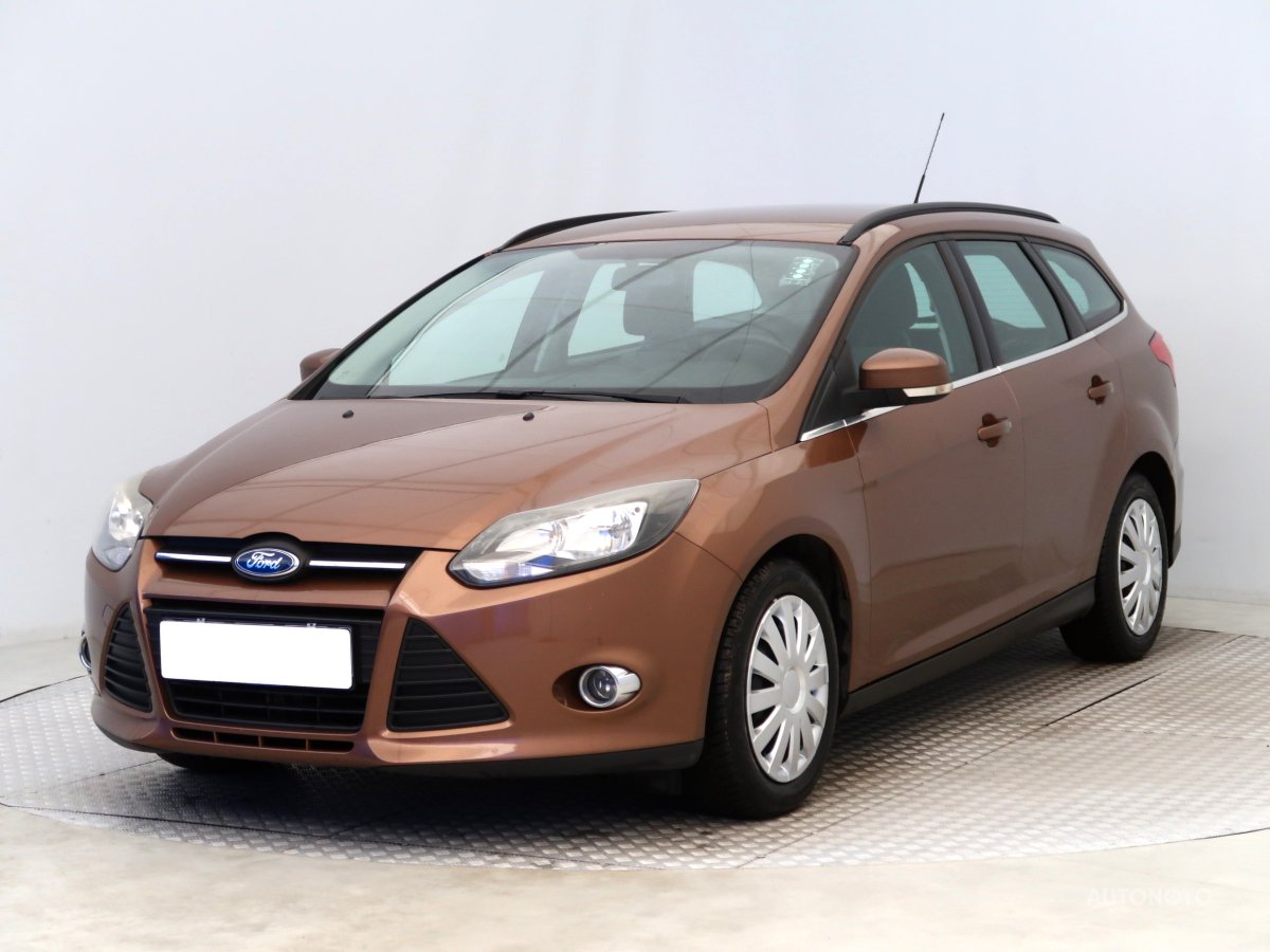 Ford Focus, 2013 - pohled č. 3