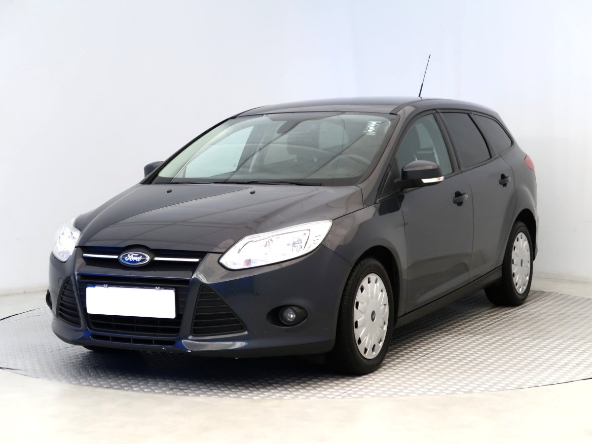 Ford Focus, 2013 - pohled č. 3