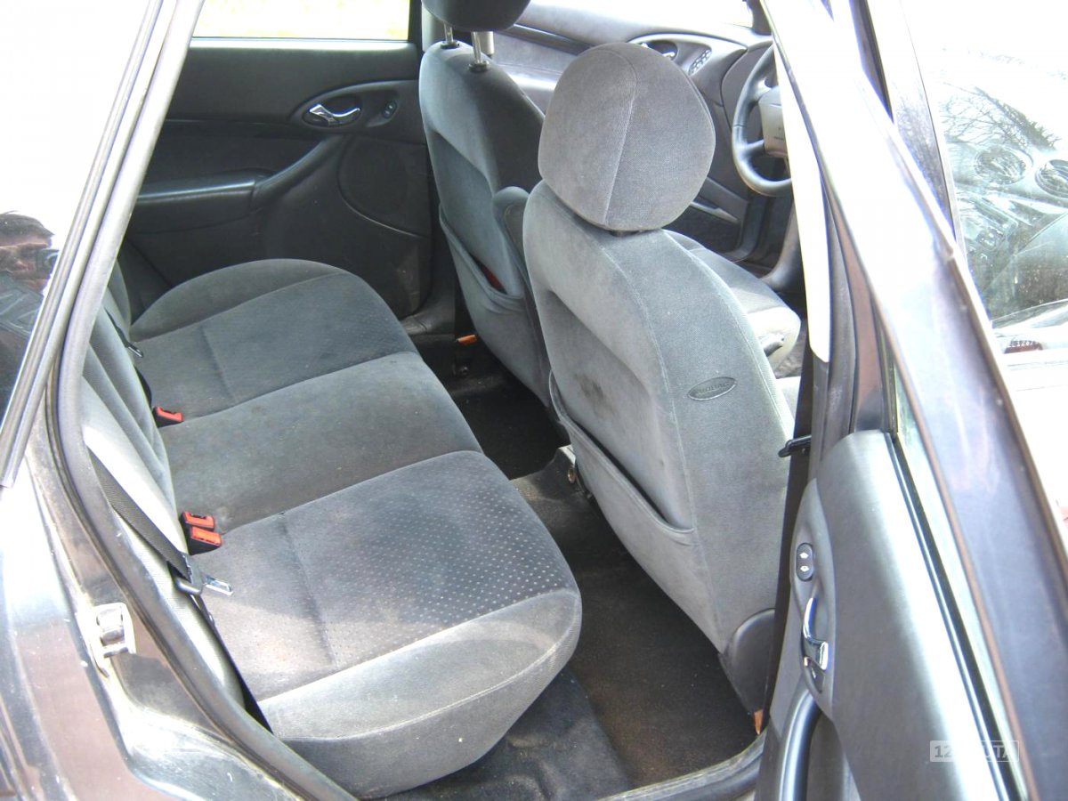 Ford Focus, 2002 - pohled č. 11