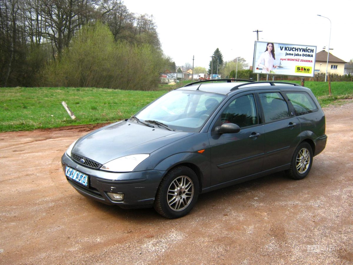 Ford Focus, 2002 - pohled č. 2