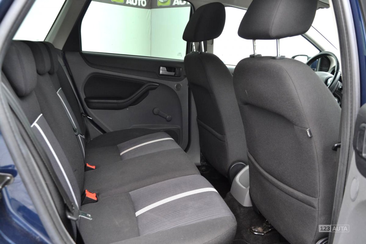 Ford Focus, 2010 - pohled č. 13