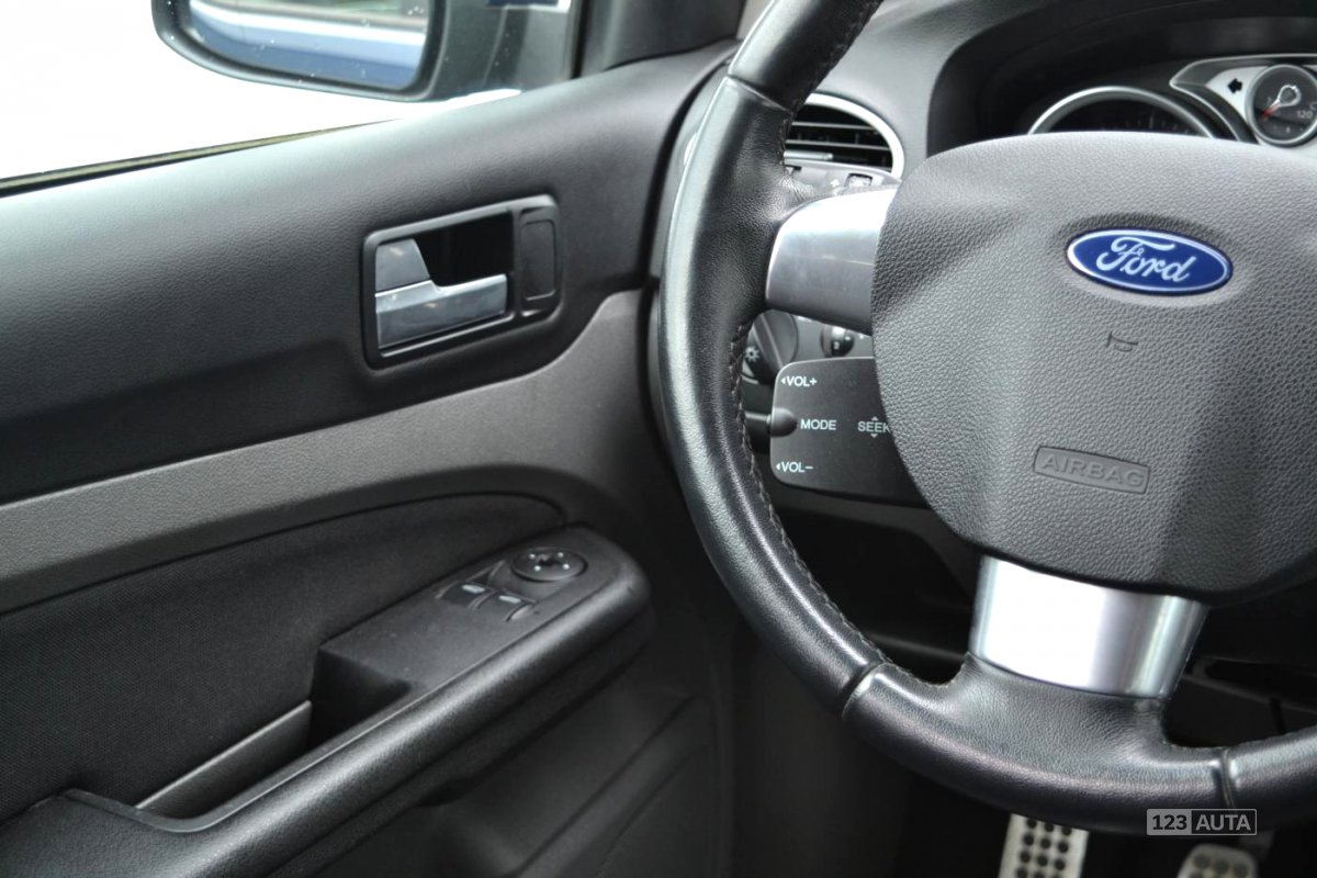 Ford Focus, 2010 - pohled č. 16