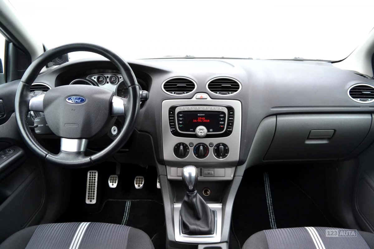 Ford Focus, 2010 - pohled č. 9