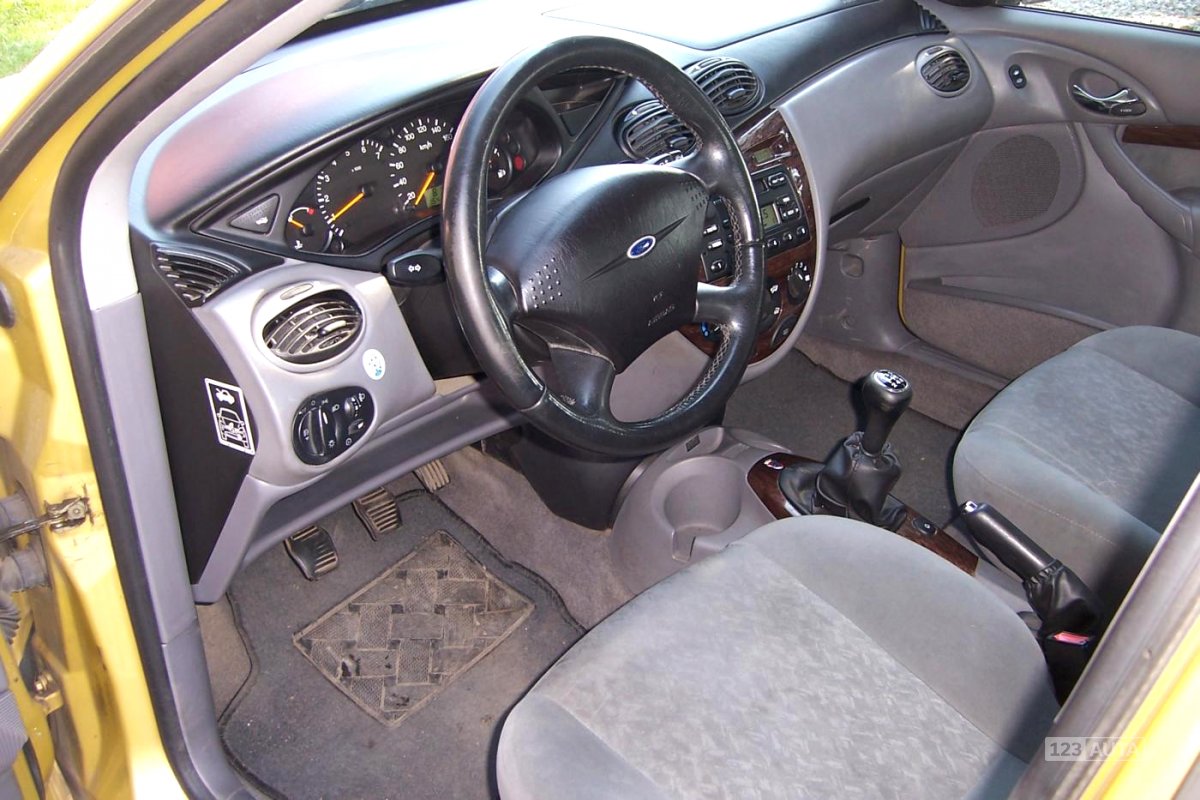 Ford Focus, 2000 - pohled č. 11