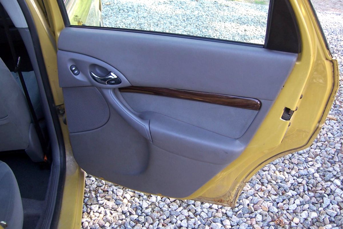 Ford Focus, 2000 - pohled č. 20