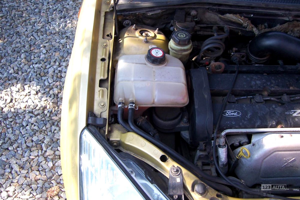 Ford Focus, 2000 - pohled č. 22