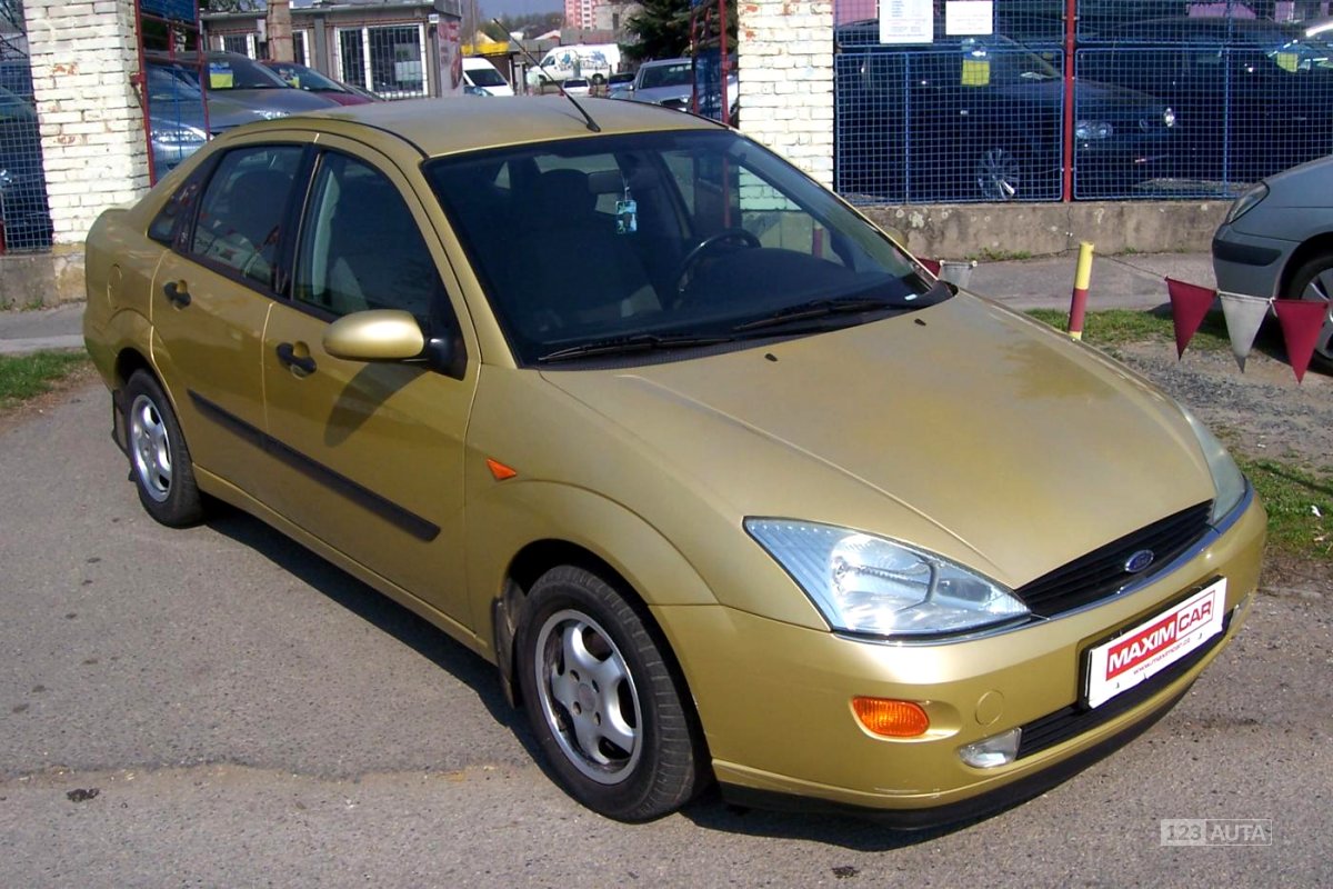 Ford Focus, 2000 - pohled č. 3