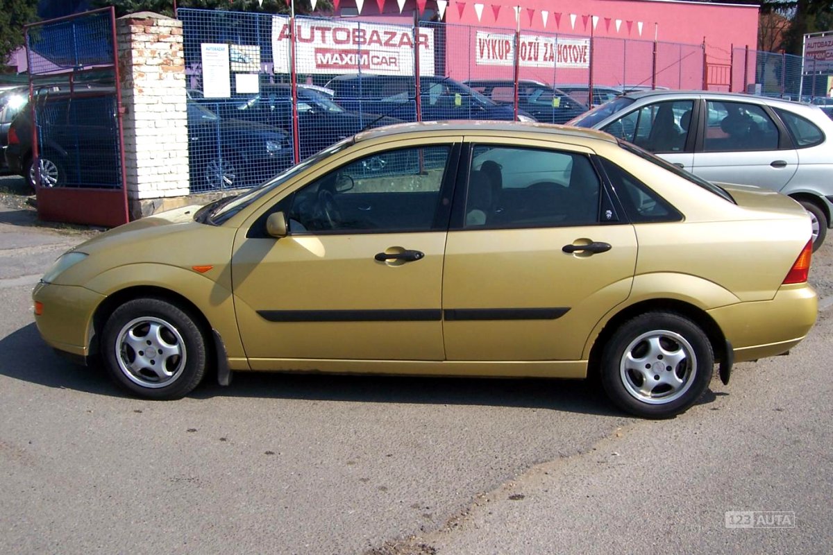 Ford Focus, 2000 - pohled č. 5