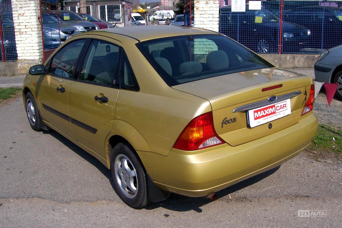 Ford Focus, 2000 - pohled č. 6