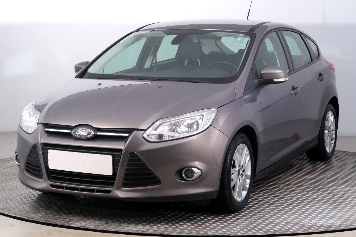 Ford Focus, 2012 - pohled č. 3