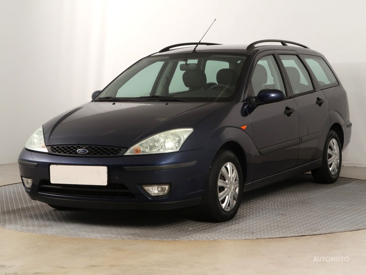 Ford Focus, 2003 - pohled č. 3