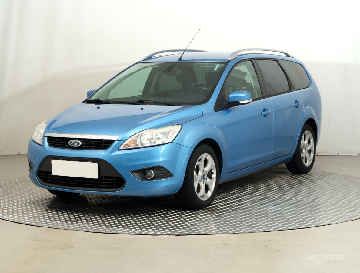 Ford Focus, 2010 - pohled č. 3