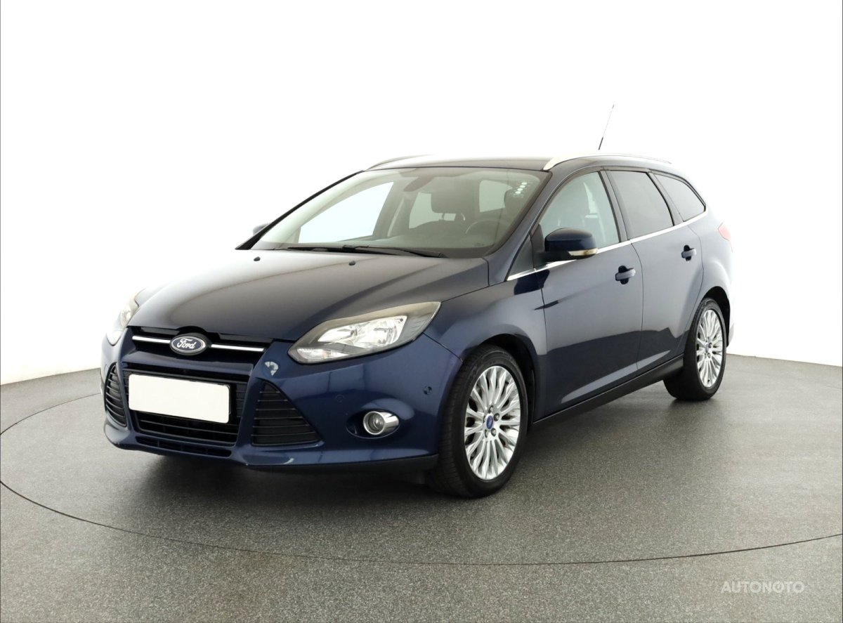 Ford Focus, 2012 - pohled č. 3